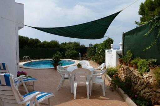 Terrasse mit Pool