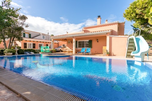 Villa mit Apartment und Pool in Horizonte