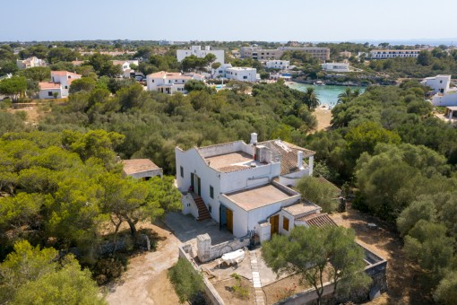 Wunderschöne Finca mit Strandzugang in Santandria