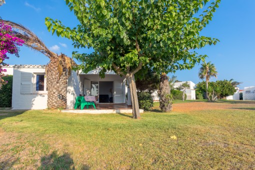 Sehr schöne Gelegenheit in Binibeca: Haus mit Terrasse, Garten, Parkplatz und Zugang zum Pool