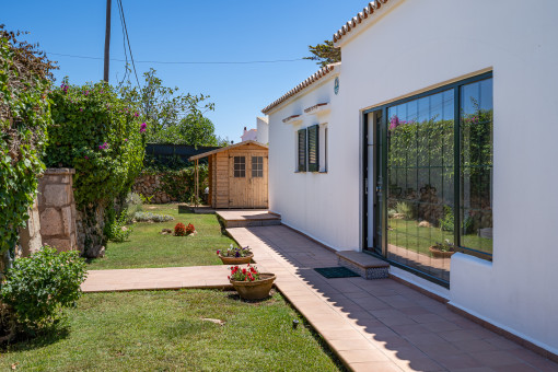 Eingang und Garten