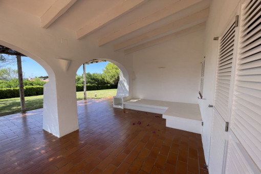 Überdachte Terrasse