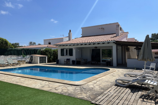 Finca mit Pool in Binisafuller