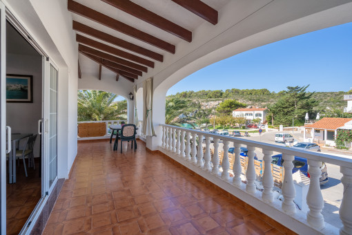 Großartige Gelegenheit in Cala Canutells - Großes Familienhaus mit Pool, Garten und Meerblick in der ersten Linie